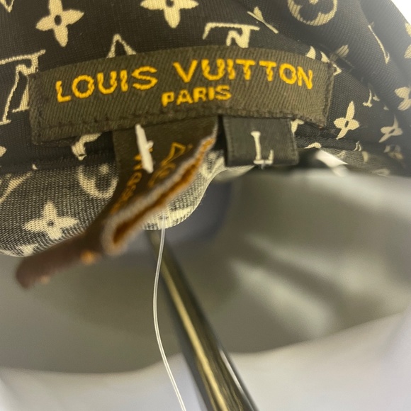 Louis Vuitton Women’s Blouse Size Large - Picture 1 of 5